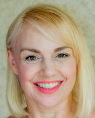 DOLLY LEE